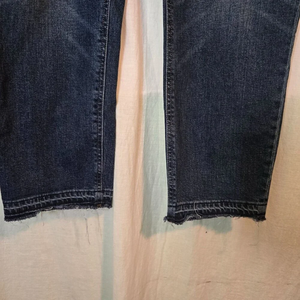 Old Navy jeans womens 14 medium-wash blue mid-rise boyfriend
